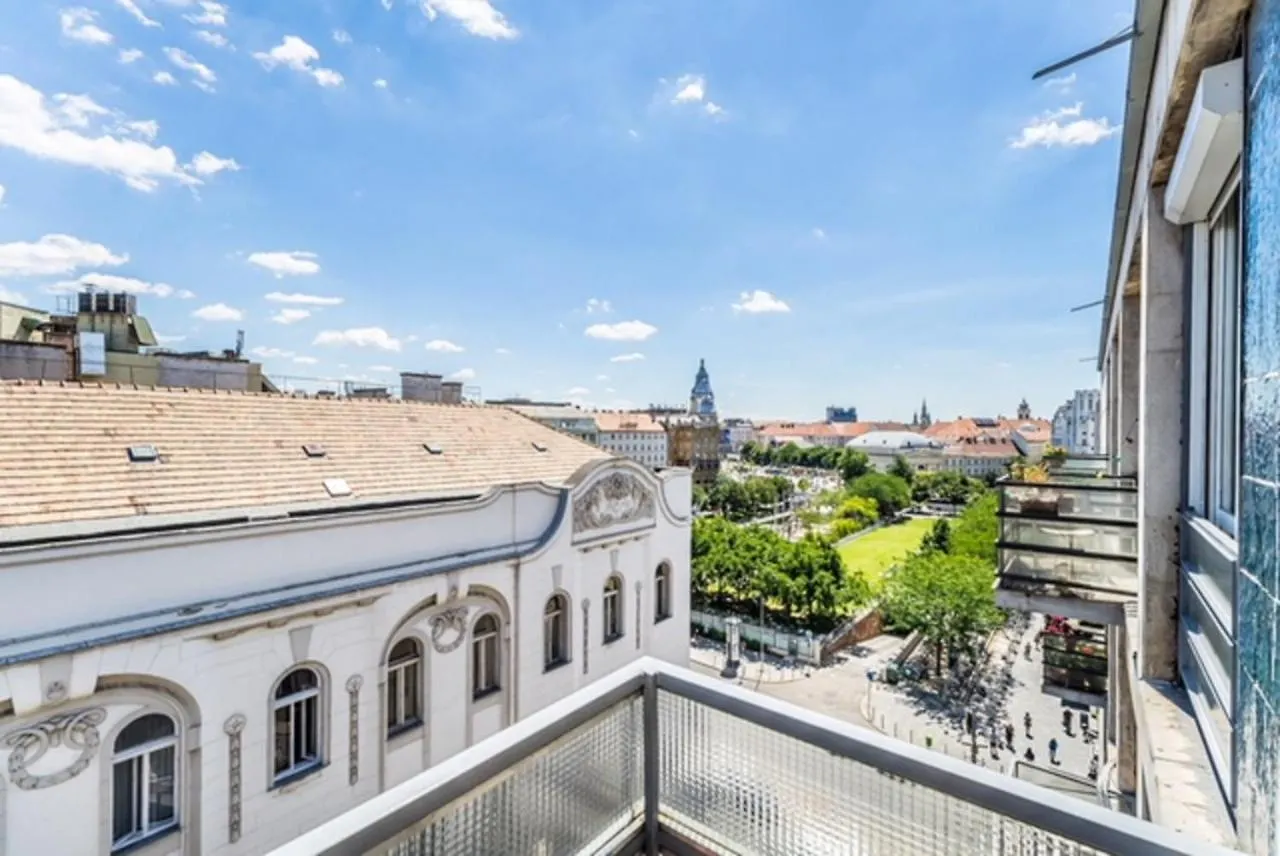 Amora Homes Breathless Basilica View Elegant Flat With Balcony Need Reservation X Free Parking Budapest